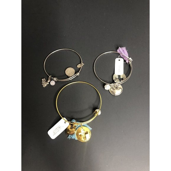 3 Expandable Bangle Bracelets Christian Religious Believe in Your Dreams - Picture 1 of 7